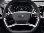Audi Q4 e-tron 45 quattro Advanced edition 82 kWh 210kW/286PK · Panoramadak · Trekhaak · Camera · Apple/Android Car Play · Adaptive Cruise Control · Elektrische stoelverstelling · Stoelverwarming · Drive select