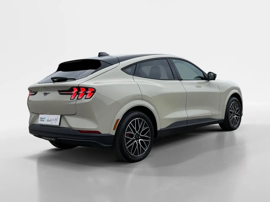 Ford Mustang Mach-E Extended Premium RWD 88 kWh | Te Bestellen | Actiekorting tot €5000,- | Private Lease Vanaf €754,- P/M | Ford Options 2,99% Rente | 600 KM WLTP |