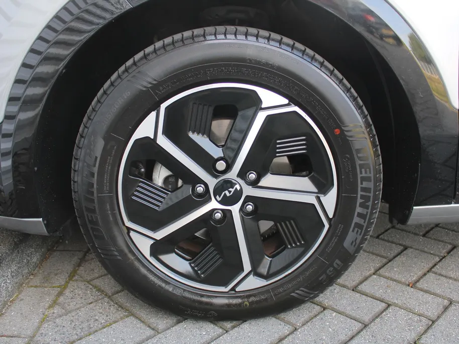 Kia Niro 1.6 GDi Hybrid DynamicLine | Camera | Cruise adapt. | Clima | 16' LM | Navi | Keyless |
