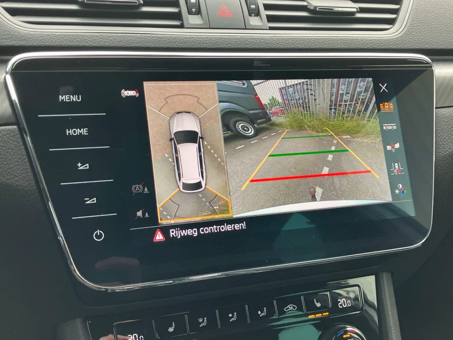 Škoda Superb Combi 1.4TSI 160kW/218PK iV Sportline DSG · Panoramadak · Trekhaak · 360°Camera + Parkeersensoren · Apple/Android Car Play ·