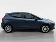 Ford Fiesta 85PK Trend | 1e eigenaar | Navi | Cruise Control | Airco | DAB | Apple CarPlay/Android Auto | Parkeersensoren | Elektrische Ramen & Spiegels | Licht Sensor |