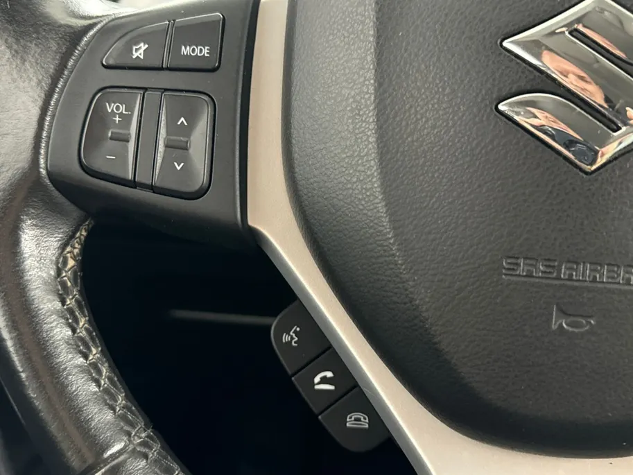 Suzuki Vitara 1.6 Exclusive | Navigatie | Cruise Control | Trekhaak