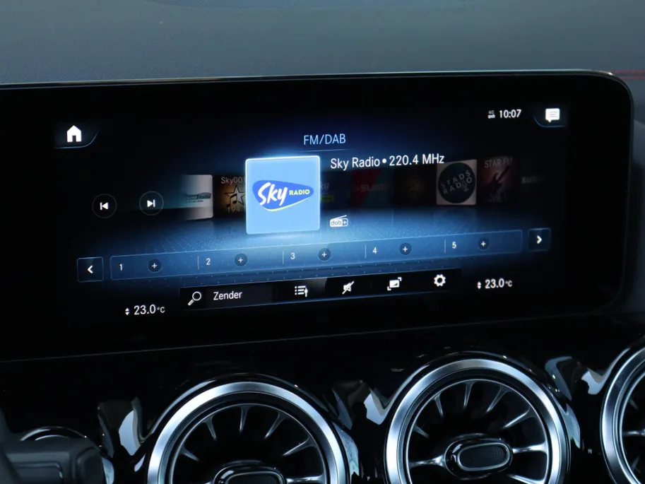 Mercedes-Benz EQA 250 AMG Line 67 kWh