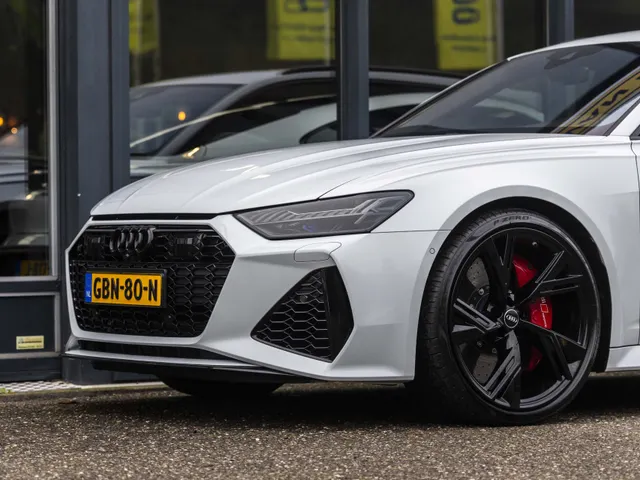Audi RS6 Avant RS 6 TFSI quattro