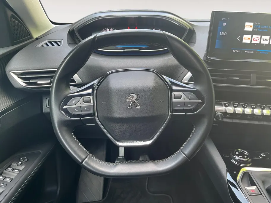 Peugeot 3008 1.2 PureTech Allure Pack | Navigatie | Carplay | Parkeercamera