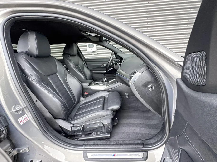 BMW 3 Serie Sedan 320i Business Edition Plus