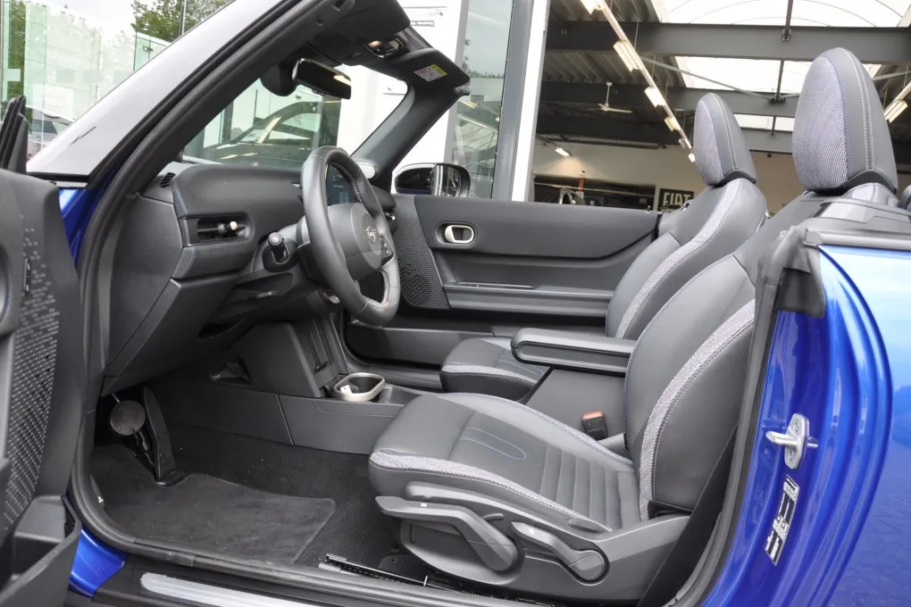 MINI Cooper Cabrio 2.0 C Fav. S