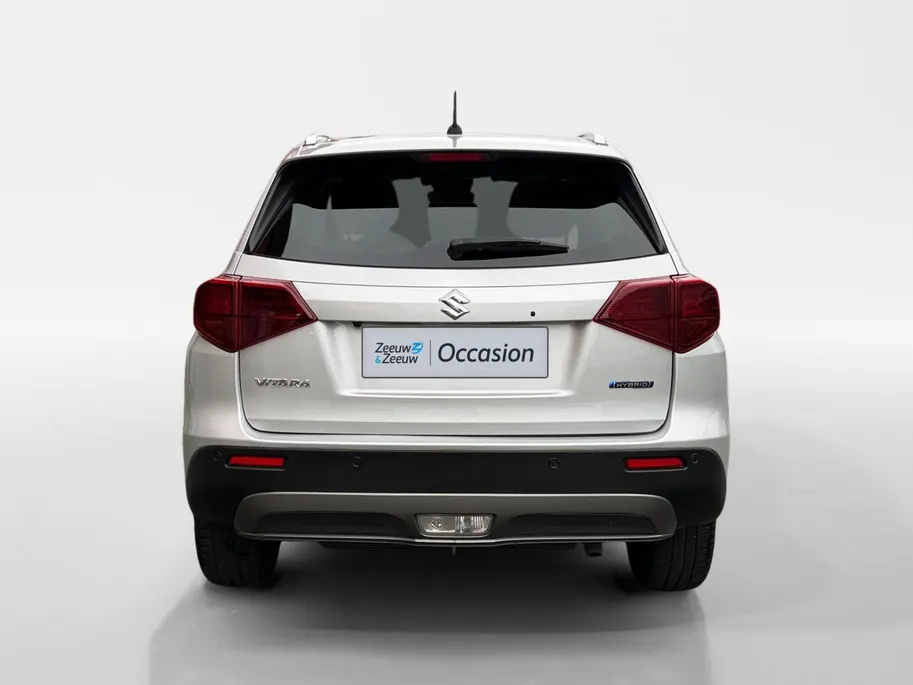 Suzuki Vitara 1.5 Hybrid Style 116PK AUTOMAAT | Parkeer sensoren| Metallic lak| 4 seizoen banden| Camera| Schuif en kanteldak| Navigatie| Stoel verwarming| Adaptieve cruise control