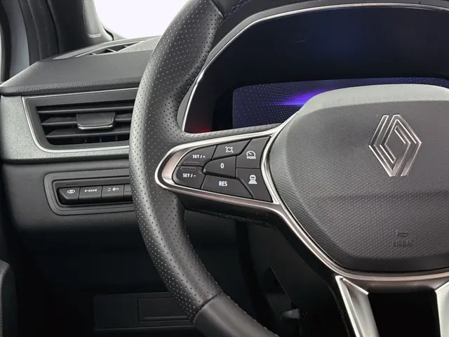 Renault Captur 1.8 E-Tech full hybrid 160 techno | CAMERA | NAVI
