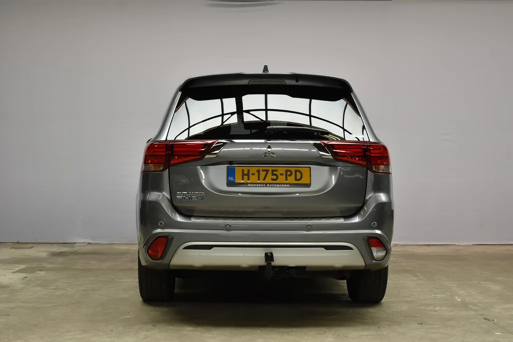 Mitsubishi Outlander 2.4 DOHC MIVEC PHEV 240pk 4WD Aut Intense Trekhaak