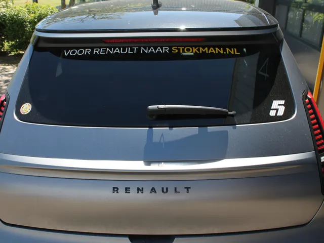 Renault 5 comfort range Roland-Garros 52 kWh | Alpine spoiler | Navigatie | Adaptive Cruise | Speciale uitvoering | DEMONSTRATIE AUTO, VRAAG NAAR BESCHIKBAARHEID |