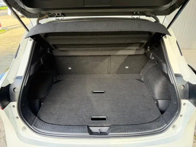 Nissan QASHQAI 1.3 Mild-Hybrid 158pk Xtronic N-Connecta | Panoramadak | Navigatie | 360-Camera | App Connect | Blind Spot | Keyless | All Season