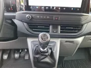 Ford Transit Custom 320 2.0 TDCI L2H1 Limited 136 pk handgeschakeld | BPM vrij! | Dealer onderhouden | Trekhaak | Apple carplay/ Android Auto