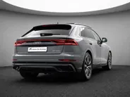 Audi Q8 55 TFSIe 381pk Tiptronic Quattro Pro Line S · Panoramadak · 360 Camera · Wegklapbare Trekhaak · Apple/Android Car Play · Luchtvering · 21'' Inch ·