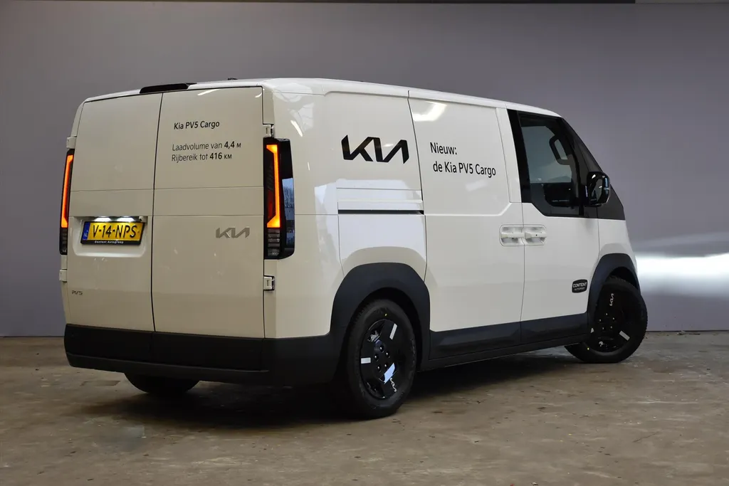 Kia PV5 Cargo GB 71,2 kWh 163pk L2H1 Plus
