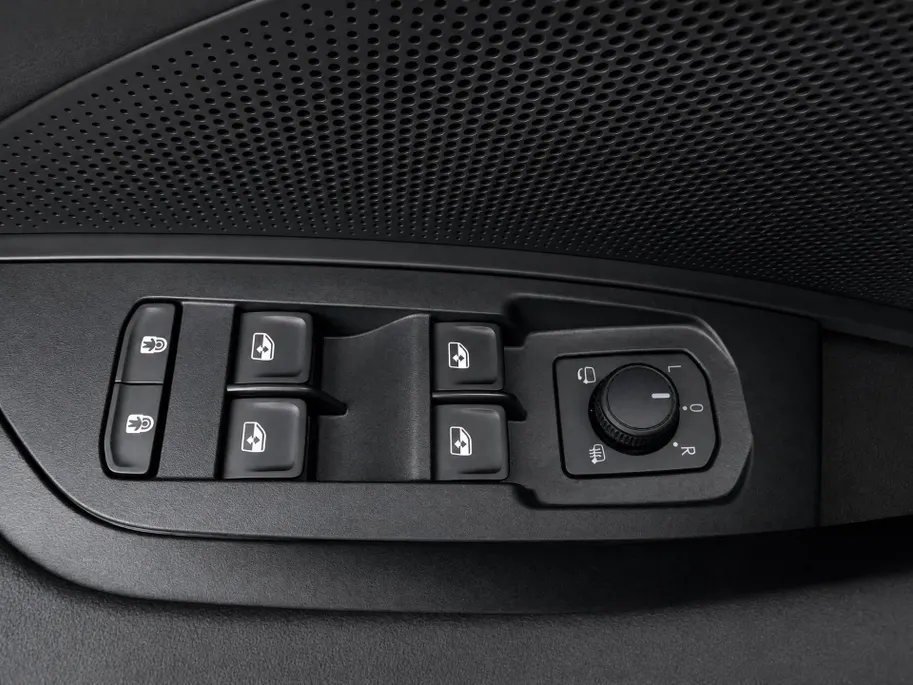 Škoda Kodiaq 1.5 TSI 204pk DSG PHEV Sportline Business · Wegklapbare Trekhaak · 360 Camera · Canton Audio · Apple/Android Car Play · 19'' Inch · Garantie t/m 09-03-2030 of 100.000km