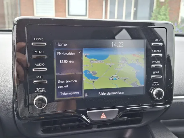 Toyota Yaris 1.0 VVT-i Active NAVI | CRUISE | CAMERA | NL-auto | rijklaarprijs !!