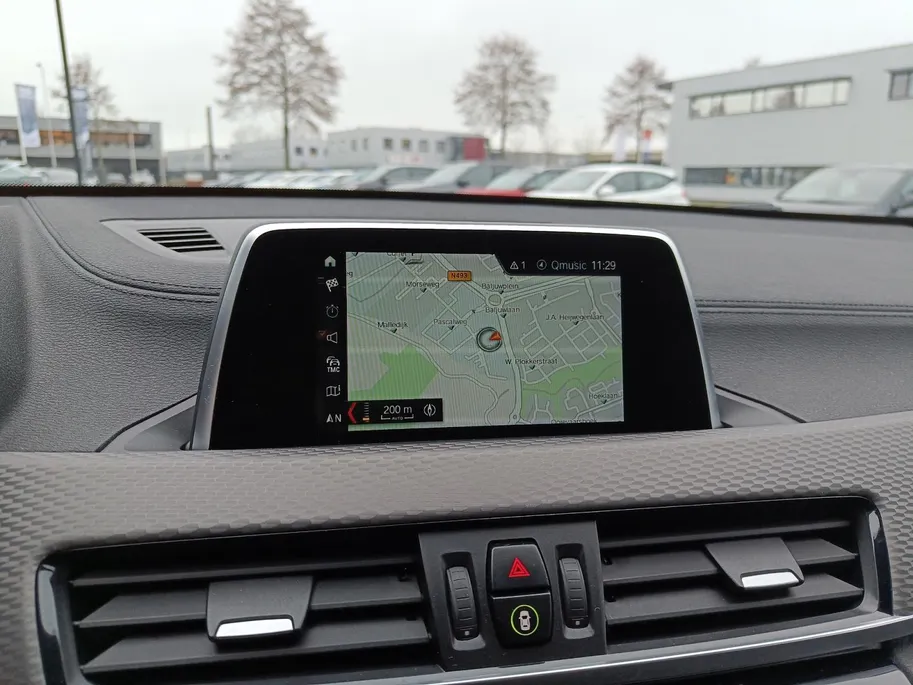 BMW X2 sDrive18i High Executive | Parkeercamera | Elektrische achterklep | M-pakket |