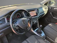 Volkswagen T-Roc 1.0 TSI 115pk Style · Trekhaak · Apple/Android Car Play · Navigatie · Camera + Parkeersensoren