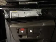 Renault Espace 200PK E-Tech Full Hybrid Esprit Alpine 7p. AT | DEMO | 7 Zitplaatsen | Solarbay Panorama Dak | Harman Kardon Audio | 360 Camera | Head Up Display | Climate Control | Apple CarPlay/Android Auto |