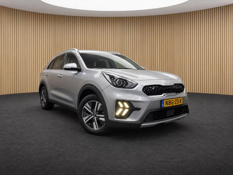 Kia Niro 1.6 GDi PHEV DynamicLine DEALER ONDERHOUDEN | NAVIGATIE | ACHTERUITRIJCAMERA | PLUG-IN |