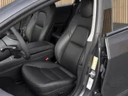 Tesla Model 3 Standard RWD Plus 60 kWh 90% SOH | 12 maanden BOVAG | Stoelverwarming | Groot scherm |