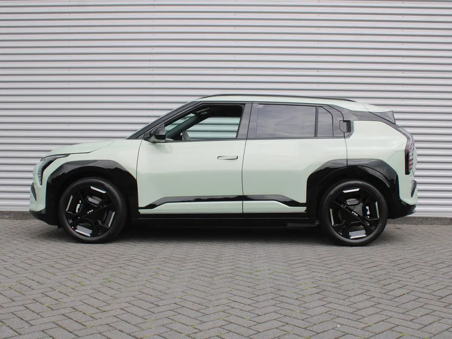 Kia EV3 GT-Line Business Edition 81.4 kWh | Nieuw | Direct leverbaar | Actieradius tot 563 km (WLTP) | 18% bijtelling | Gratis metallic lak t.w.v. € 795! |