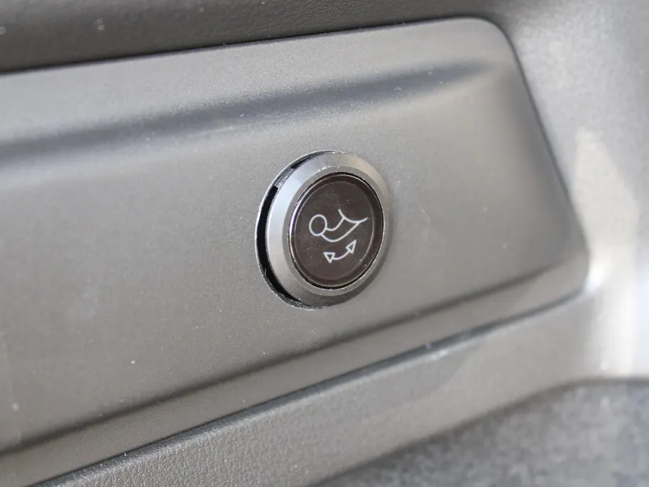 Mazda CX-80 2.5 e-SkyActiv PHEV Homura Plus | Trekhaak | Stuur-/stoelverwarming + ventilatie | 360 Camera | Schuifdak | Elek. stoelverst. | 20' LM | Leer | 7-zits |