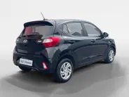 Hyundai i10 1.0 Comfort | Android auto/Carplay | Airco| Navigatie | All season banden | Achteruitrijcamera| Parkeersensoren achter| ZEER WEINIG KILOMETERS!