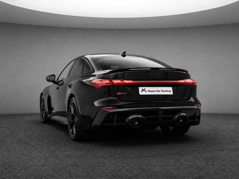 Audi RS5 Limousine e-hybrid 470 kW 639 PK · RS sportuitlaat · Topsnelheid 270 km/h · Head-up display · Panoramadak