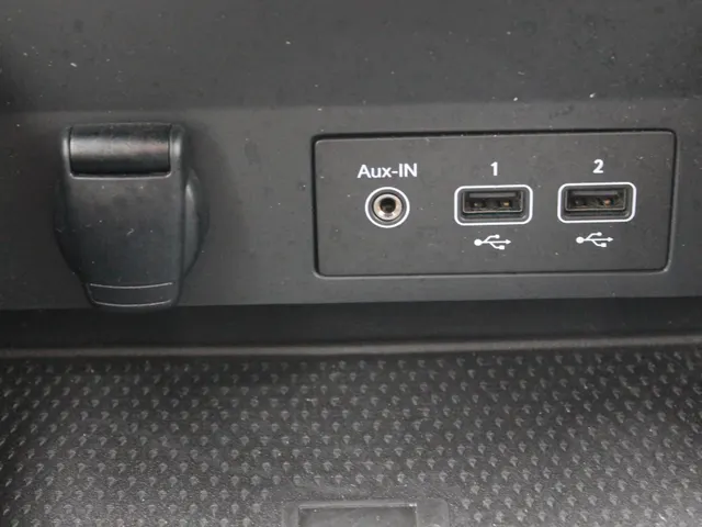 Renault Captur 1.0 TCe 100 Intens | Navigatie | Climat | Cruise | Lm Velgen | Camera