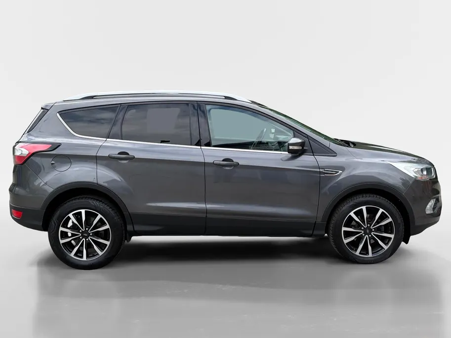Ford Kuga 1.5 EcoBoost Trend Ultimate | Trekhaak | Camera | 18' Lichtmetalen velgen | Voorruitverwarming | Navigatie | Climate Control | Privacy Glass | Cruise Control