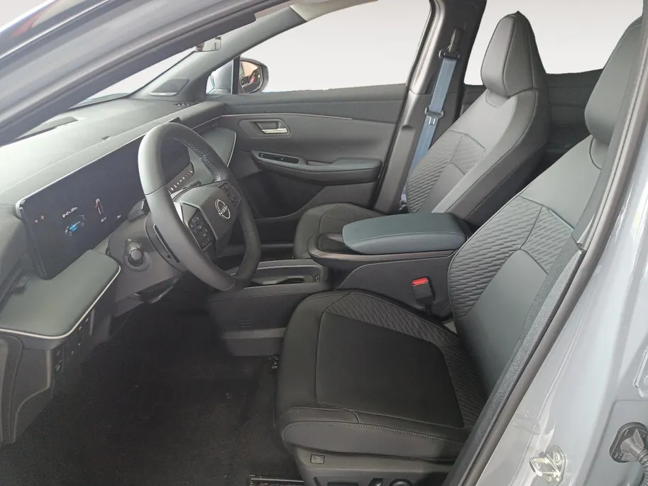 Nissan Leaf Evolve 52 kWh | WLTP 445km | Apple carplay & Android auto | 19inch LM Wielen | Climate contole | Glazen dak | V2L | Electrisch verstelbare stoelen| Bose audio | Head-up display |