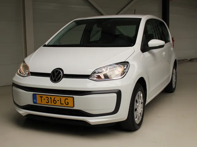 Volkswagen up! 1.0 5-drs |  Airco | Radio | All-Season banden