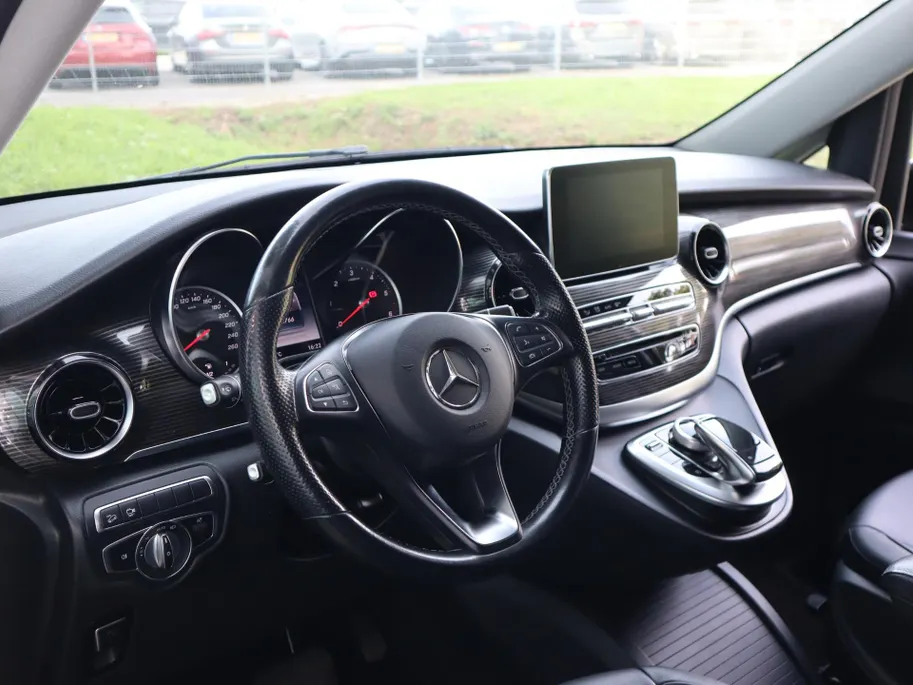 Mercedes-Benz V-Klasse 220d 4-MATIC LANG DC AVANTGARDE