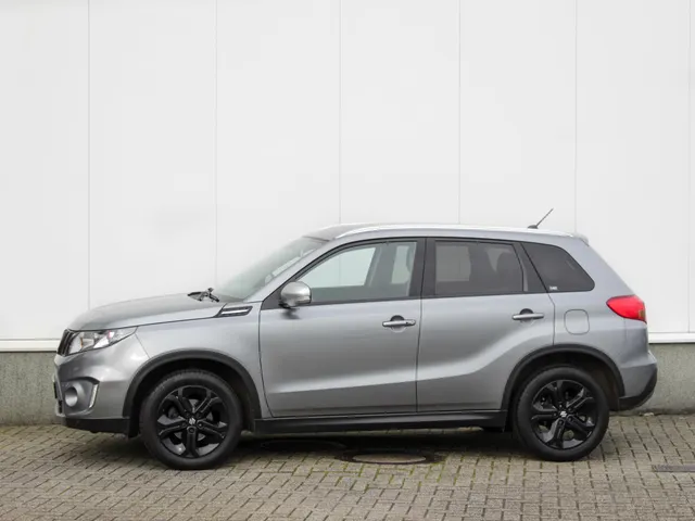 Suzuki Vitara 1.4 S | Navi | Adap. Cruise | Camera | Lm-Velgen | Trekhaak