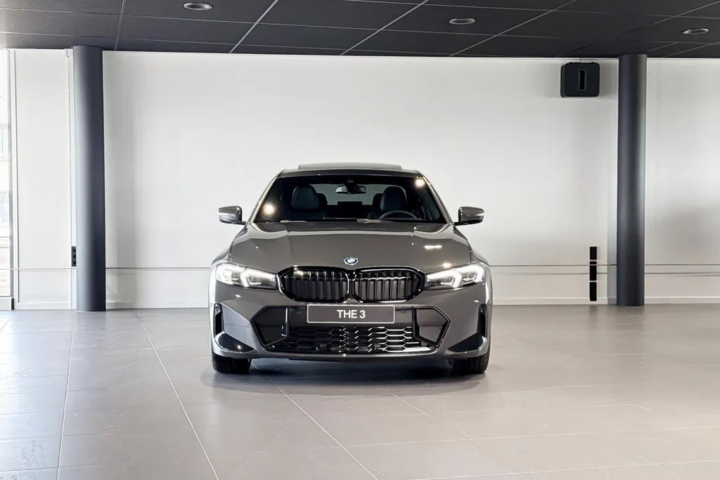 BMW 3 Serie Sedan 330e M Sport Edition