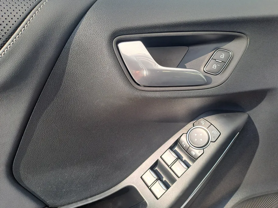 Ford Puma 1.0 EcoBoost Hybrid ST-Line X Vignale | B&O | Leer | Massage Stoelen | verwarmbare voorruit | Navi | ECC | Camera