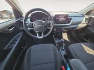 Kia Stonic 1.0 T-GDi MHEV DynamicLine | Cruise Control Adaptief | Achteruitrijcamera | Apple Carplay& Android Auto | LM Velgen | rijstrooksensor met correctie | Fabrieksgarantie t/m 15-02-2031 | Alseason Banden |