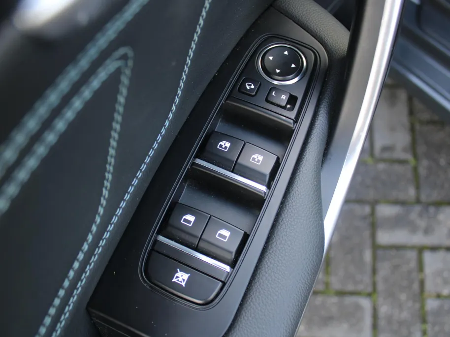 Kia Ceed Sportswagon 1.0 T-GDi Design Edition | Stuur-/stoelverwarming | Cruise | Camera | 16' LM | Dodehoekdetectie | JBL audio | LED | Elektr. achterklep |