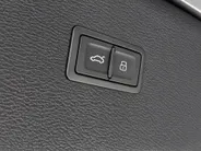 Audi Q5 50 TFSIe 299pk S-tronic S edition · Panoramadak · Camera · Matrix LED · Apple/Android Car Play · Elek. Achterklep ·