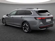 Volkswagen Passat Variant 1.5eHybrid 200kW/272PK R-Line · Panoramadak · Trekhaak · 360°Camera + Parkeersensoren · Garantie t/m 11-11-2030 of 100000km.