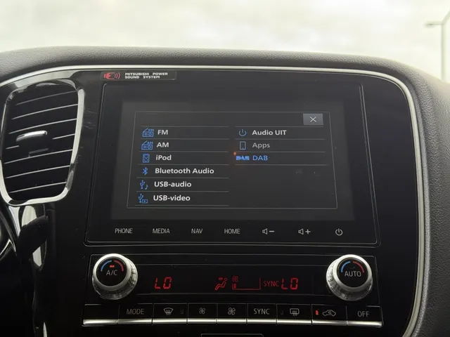 Mitsubishi Outlander 2.4 PHEV Intense+