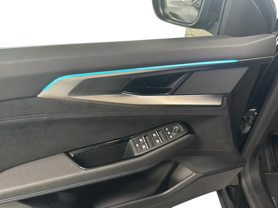 Renault Espace E-Tech full hybrid 200 esprit Alpine 7p. 7-pers. | 200 PK Hybrid | Camera | Navigatie | Matrix LED | Elektrische Achterklep |