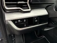 Kia Sportage 1.6 T-GDi MHEV DynamicLine Edition | Stoel- en stuurverwarming | Achteruitrijcamera | Parkeersensoren voor- en achter | Apple/Android Carplay | Navi | Climate control | Cruise control