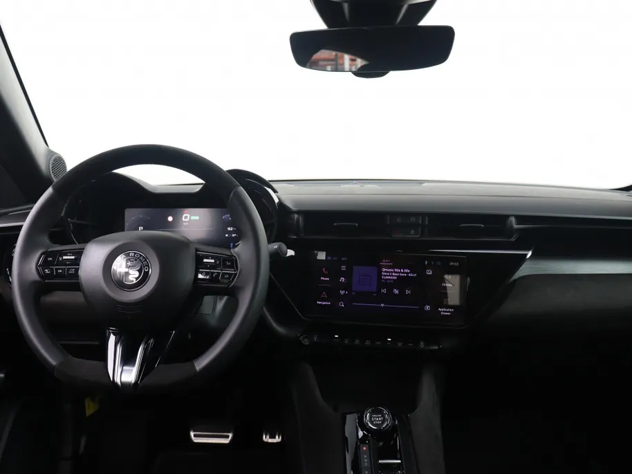 Alfa Romeo Junior Veloce 54 kWh 280 PK | Sport Pack | Techno Pack | 20'