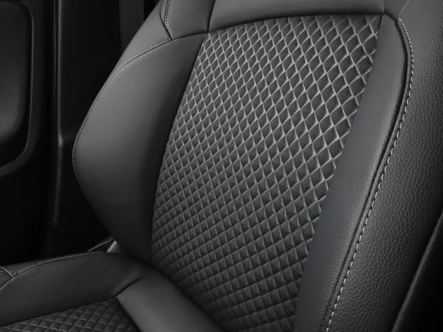 Toyota Yaris 1.5 Hybrid 130 Executive JBL | Head-up | Stuur en stoelverwarming VERKOCHT