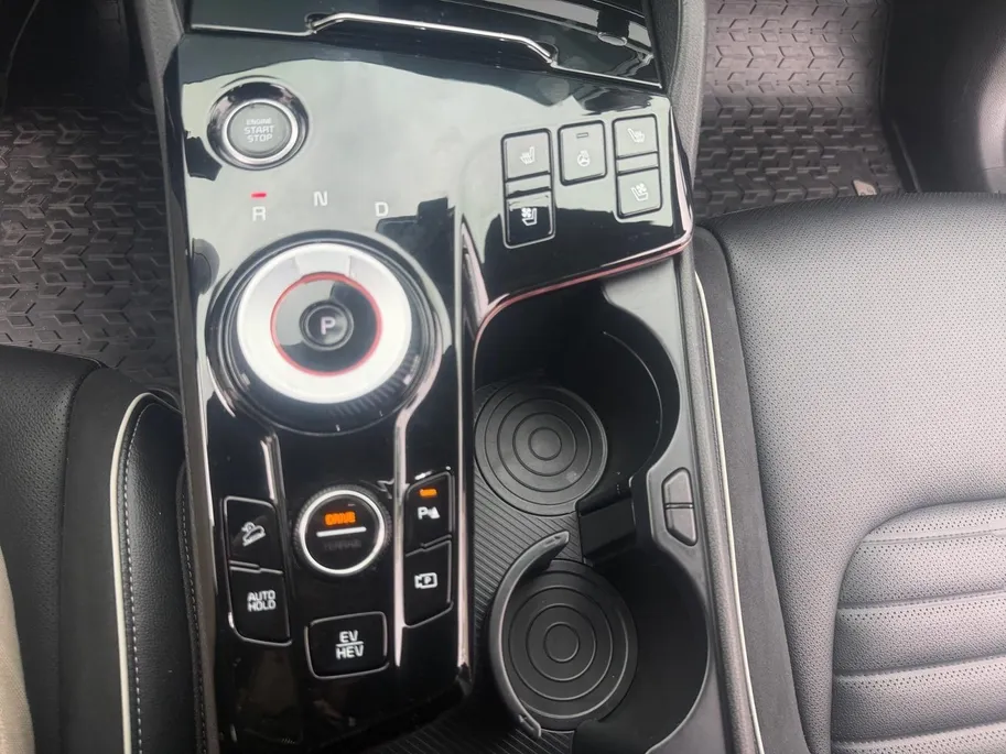 Kia Sportage 1.6 T-GDi Plug-in Hybrid AWD GT-PlusLine | PANO | ADAPTIEVE CRUISE | STUUR/STUUR VERWARMING | RIJKLAARPRIJS|