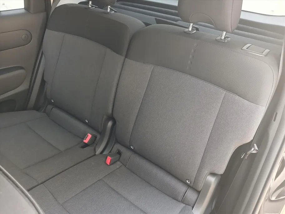 Hyundai Inster 49 kWh 115pk 4-zits Evolve / Clima / Navi / Demo / BTW