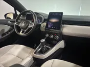 Renault Clio 100PK TCe Initiale Paris | 1e eigenaar | Bose Audio | Wit Leder | Armsteun | Climate Control | Camera | Apple CarPlay/Android Auto | Cruise Control | Lichtemetalen Velgen | Licht & Regen Sensor |